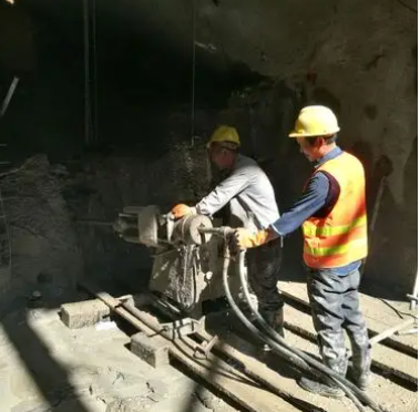 五指山水下抗分散灌浆料特点 水下不分散注浆料介绍